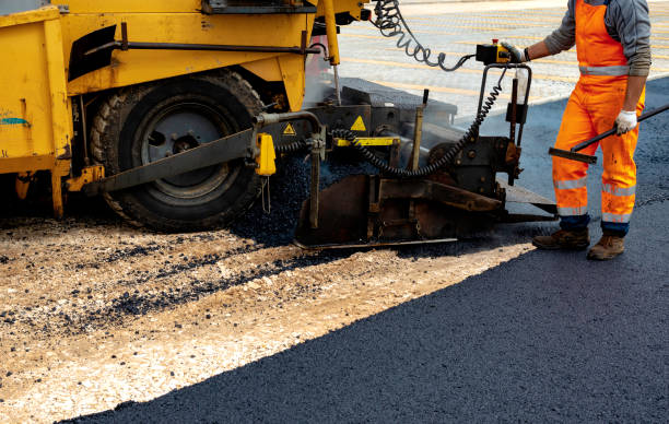 Best Driveway Crack Filling  in Southmont, PA